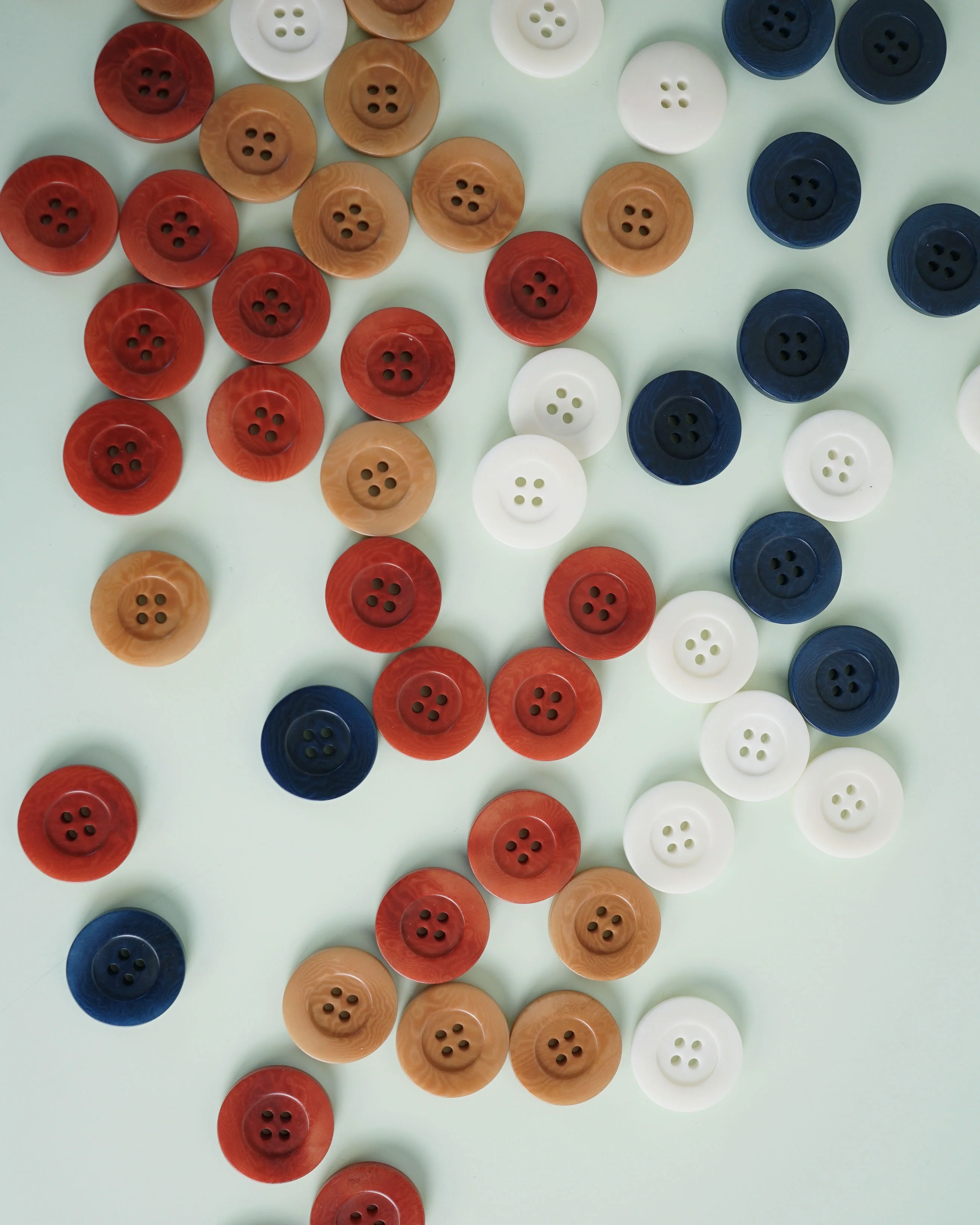 Caramel 1" Corozo Nut Buttons - Image 4