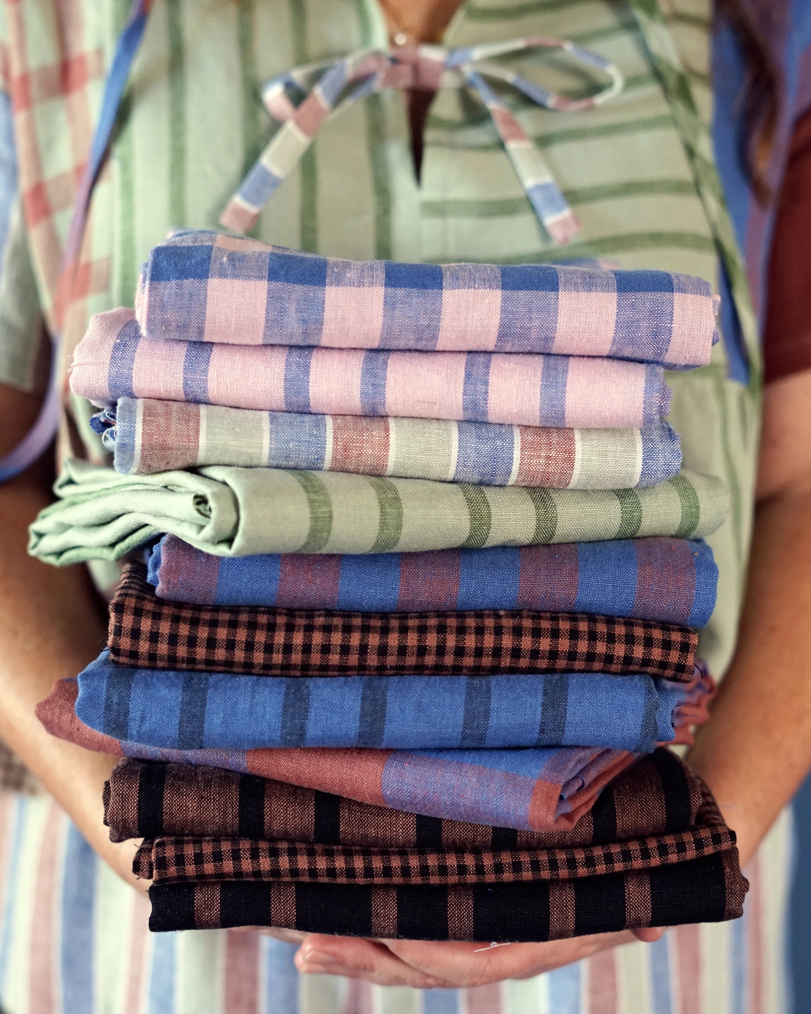 Cocoa Nib Micro Gingham Washed Linen - Image 7